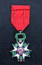 Légion d'Honneur 4e république - Médaille de chevalier -1944-1958. Modèle de luxe à filets.