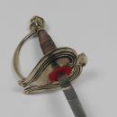 Epée à plateau en lyre asymétrique, vendue