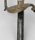 Officier supérieur. 1er Empire, épée à fusée en nacre, clavier au lion couché