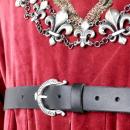 Tenue de dignitaire royal, vendue en 48 h