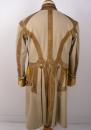 Veste d'occasion grand siècle, blanche et jaune.