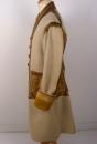 Veste d'occasion grand siècle, blanche et jaune.