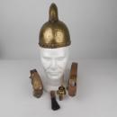 Lot de cuivreries pour casques