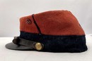 Képi troupe d'infanterie, mod 1884, avec son couvre képi. Vendu en 3 h