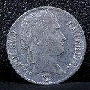 Lot : Faux écu de 5 francs en étain argenté 1811, copie d'écu, de demi-franc et de 20 francs Italie AN 10 + médaille