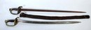 lot: 2 Sabres d'officier d'infanterie type 1845/1855 + housse de camouflage de fourreau Grande Guerre