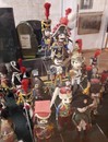 Lot de 31 figurines réalisées avec des noix sur le thème de la Grande Armée. Art populaire