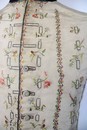 Gilet ancien régime, soie brodée - Pièce d'époque