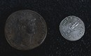Lot de pièces époque romaine : 41 anciennes en bronze + 2 copies