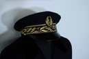 Casquette et cape de sous-prefet