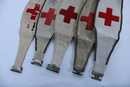 Lot de 5 brassards du service de santé. 2 guerres mondiales