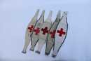 Lot de 5 brassards du service de santé. 2 guerres mondiales