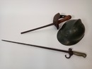 Reliques Grande Guerre. Épave sabre GB, Casque Adrian, baionette FR début guerre