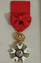 Coffret souvenir: Légion d'Honneur. Médailles chevalier et officier + 