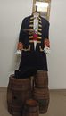 Veste de pirate brodée sur le col et les manches.