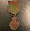 Médaille de Sainte-Hélène - Pièce originale avec  ruban d'origine 