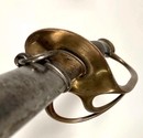 Sabre d'officier de cavalerie légère, modèle 1822 modifié 1882, lame courbe nickelée. Fourbisseur Petitfils et Bailhache.