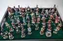 lot de 62 figurines de maréchaux d'Empire, généraux et figures historiques, avec 3 classeurs de fascicules assortis. Collection Hachette