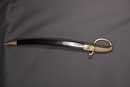 Sabre briquet, période Empire, fabriqué entre 1808 et 1811, avec fourreau neuf, à chape à bouton. Marqué versailles