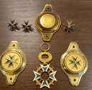 Ordre de Saint Lazare. Lot de 3 bossettes à restaurer + médaille à compléter