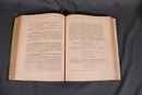 Uniforme de polytechnicien, dont bicorne + 3 ouvrages reliés: cours de la promotion 1911/1912.