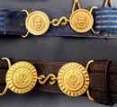Lot de 3 ceinturons, dont porte épée de grande tenue de général de brigade 3 ème république, officier de marine, officier de justice militaire