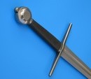 Épée Bâtarde courte -XIVème, XVème- Pommeau discoïde, quillons de section hexagonale 
