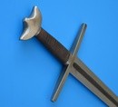 Épée une main -XIIème- Pommeau 3 pointes, Lame Intermédiaire