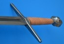 Épée une main -IIIème, XIVème- Pommeau circulaire à striures octogonales, quillons horizontaux