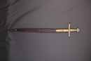 Épée dans le style de celle de Charlemagne. Copie de théâtre ancienne.