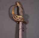 Sabre d'officier du régiment de grenadiers du roi Guillaume 1, Prusse, à clavier fixe. Fusée monogrammée.