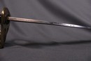 Sabre d'élève officier (inscription nominative) de Saint Cyr, mod 1961 avec beret et paire d'insignes de patte de col