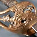 Sabre d'officier du régiment de grenadiers du roi Guillaume 1, Prusse, à clavier fixe. Fusée monogrammée. 