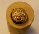 BRÉSIL.Boutons de l'armée Brésilienne, motif ciselé et doré appliqué sur boules de diametre 13 mm. Superbes! Stock très limité - L'unité
