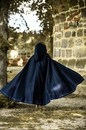 Cape médiévale Sonia enfant avec capuche longue et broderies