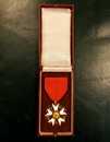 Premier Empire, Légion d'Honneur, copie d'Aigle d'Or (officier) du 1er type, dans un étui ancien.