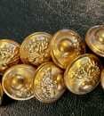 Boutons dorés de la gendarmerie, vers 1900. Diam 17 mm. Prix à l'unité 