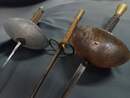 Hommage à l'escrime française. Lot 3 armes + masque.