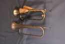 Lot de 2 clairons Couesnon.