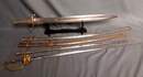 Lot bricoleur: glaive, épée à réparer et 2 fourreaux. Verdus en 2 h