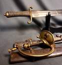Lot bricoleur: glaive, épée à réparer et 2 fourreaux. Verdus en 2 h