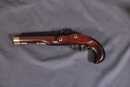 Pistolet Ardesa de tir, à silex, type Kentucky.