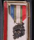 Lot de 5 médailles françaises: Médaille de la Grande Guerre, croix de guerre 14-18 et 1939, médaille militaire, médaille de l'UNC.