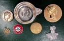 Lot 7 objets autour de l'Empire. Taste vin, médailles...Etc