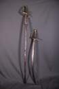 Lot de 2 sabres français d'infanterie: 1821 sans fourreau et 1882