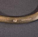 Sabre briquet, fabriqué en janvier 1813, garde poinçonnée de VERSAILLES, avec fourreau de reconstitution patiné.