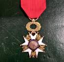 Lot Légion d'Honneur 3 ème republique. Copie de plaque de Grand Coix et croix d'officier uniface. Pour théâtre et spectacle