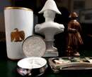 Lot d'objets à l'effigie de l'Empereur.