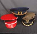 Lot de 3 casquettes Europe de l'Est, antérieures à la chute du rideau de fer