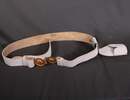Ceinturon ancien en buffle blanc avec gousset porte épée/sabre fermé par des plateaux à têtes de Méduse.